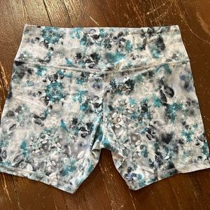 LULULEMON shorts size 20